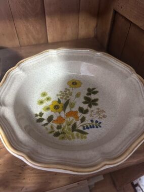 Vintage Mikasa Garden Club Fresh Floal EC 404